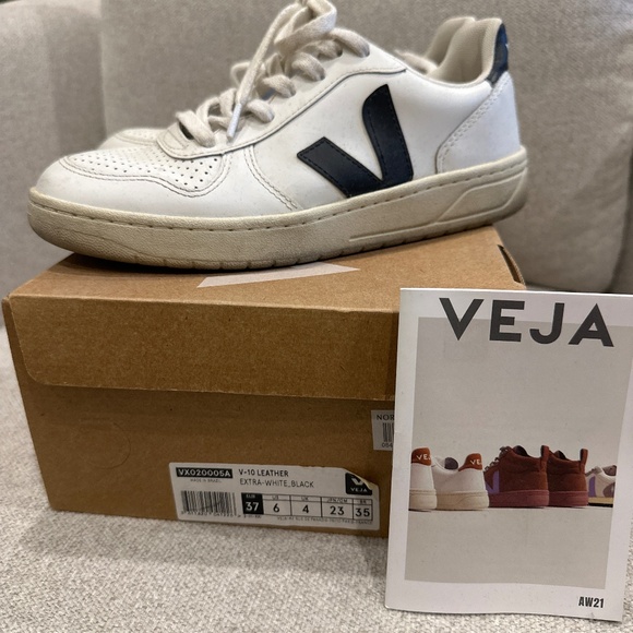 Veja V-10 - Picture 1 of 4